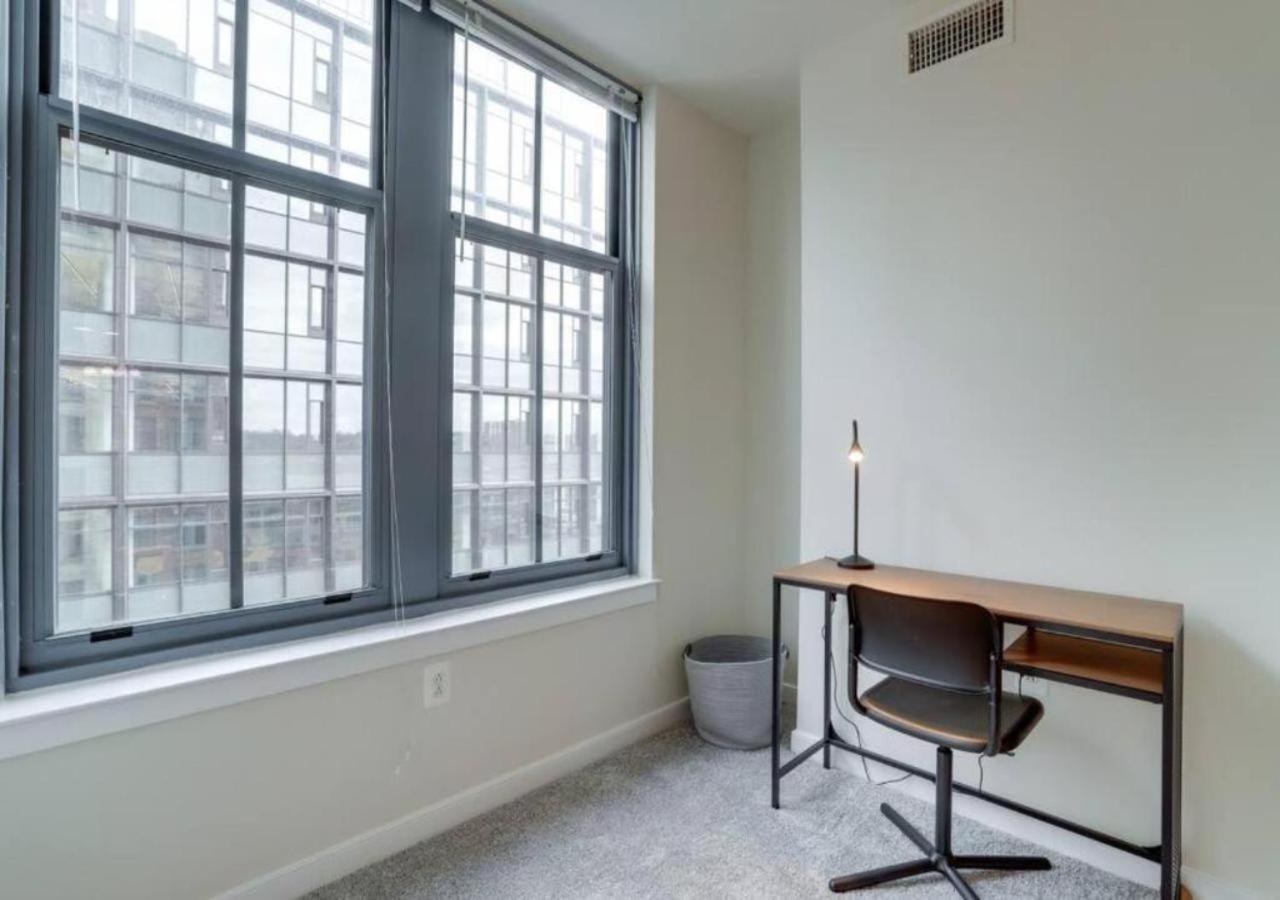 Splendid 2 Bedroom Condo At Pentagon City Arlington Extérieur photo