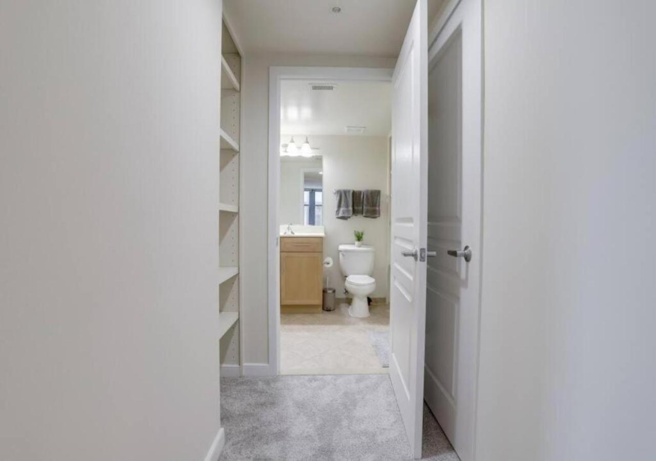 Splendid 2 Bedroom Condo At Pentagon City Arlington Extérieur photo