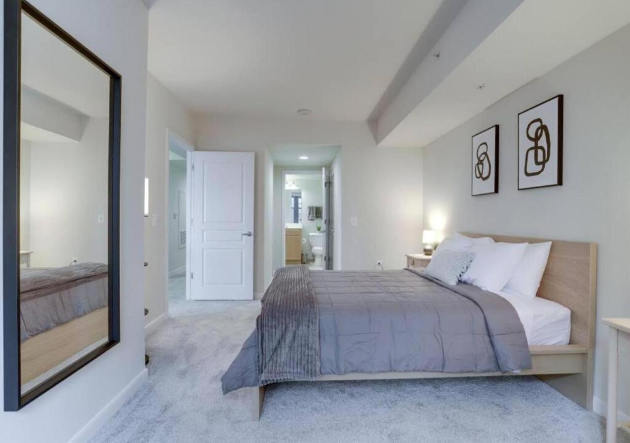 Splendid 2 Bedroom Condo At Pentagon City Arlington Extérieur photo