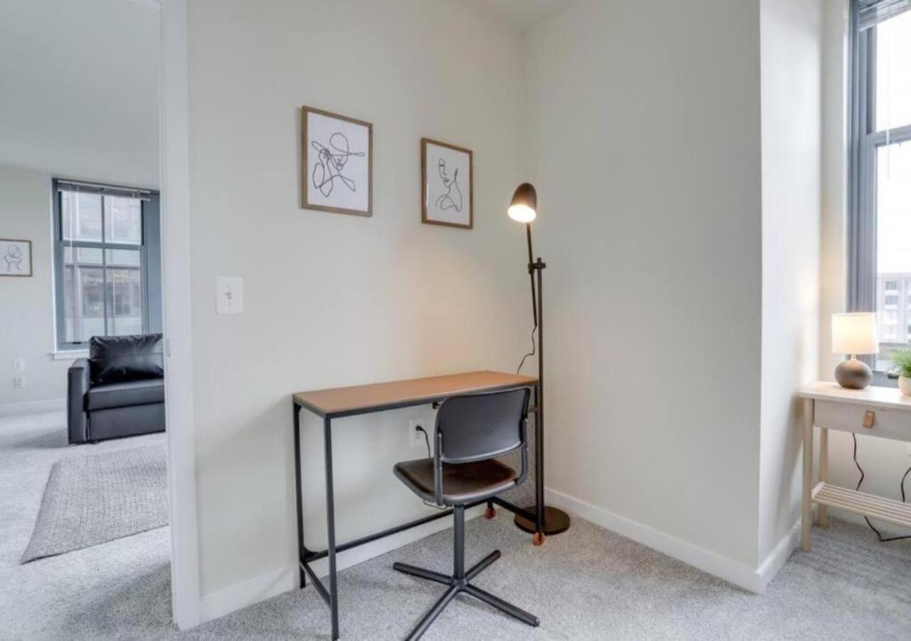 Splendid 2 Bedroom Condo At Pentagon City Arlington Extérieur photo